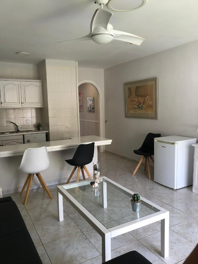 Apartamento De 1 Dormitorio En Victoria Court 2 Los Cristianos. Los Cristianos  Dış mekan fotoğraf